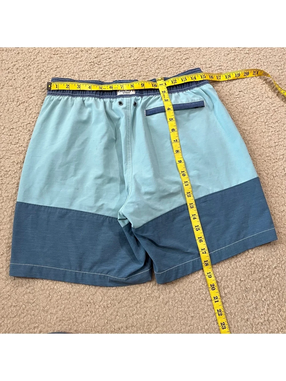 Faherty Beacon Jade & Navy Blue Colorblock Swim Trunks Size Large
